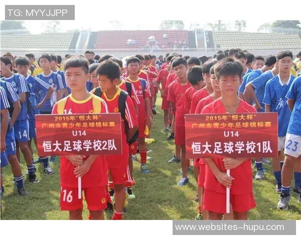 广州足球队个人能力分析:提升团队竞争力的关键因素探讨 广州足球队个人能力分析:提升团队竞争力的关键因素探讨